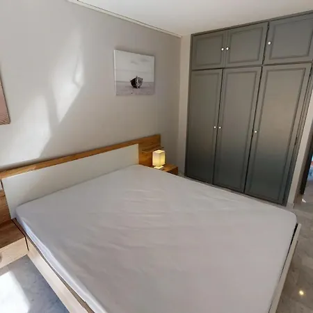 53a - Magnifique 2p Avec Terrasse Face Et Parking Prive 芒通